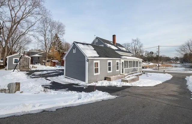 $659,000 | 70 East Street, Ipswich, MA 01938