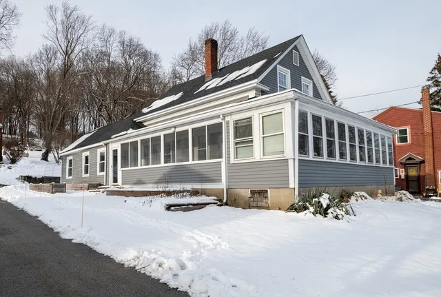 $659,000 | 70 East Street, Ipswich, MA 01938