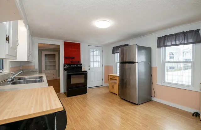 $659,000 | 70 East Street, Ipswich, MA 01938