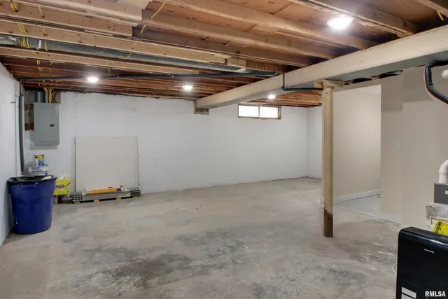 $184,900 | 1938 Stuart Street, Hannibal, MO 63401