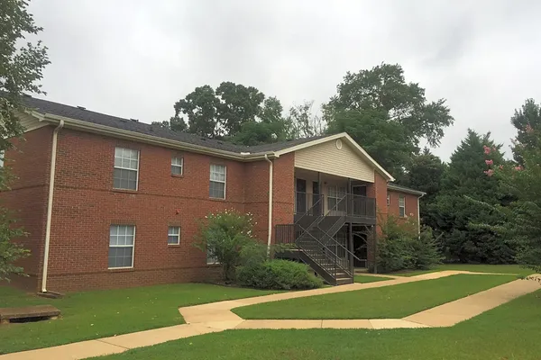 $1,024 | 1900 Snows Mill Avenue, Northport, AL 35476