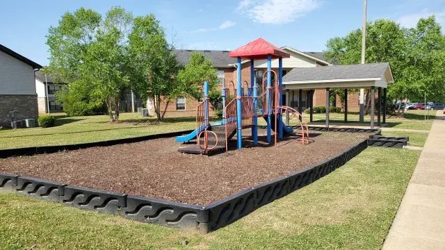 1900 Snows Mill Avenue Northport, AL 35476 - Photo 4 of 6