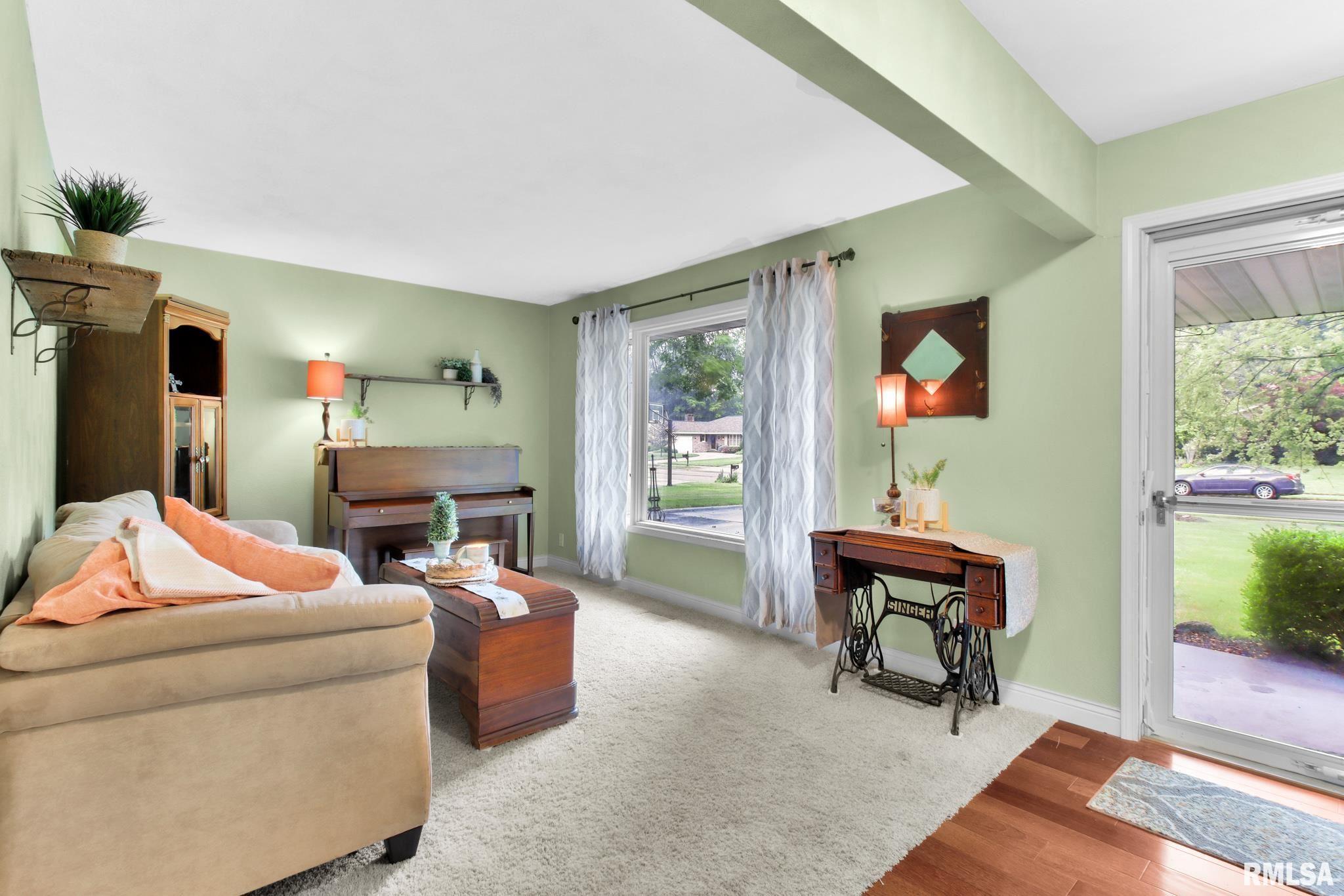 90 Maple Ridge Drive Morton, IL 61550 - Photo 8 of 36 Gallery Image 8