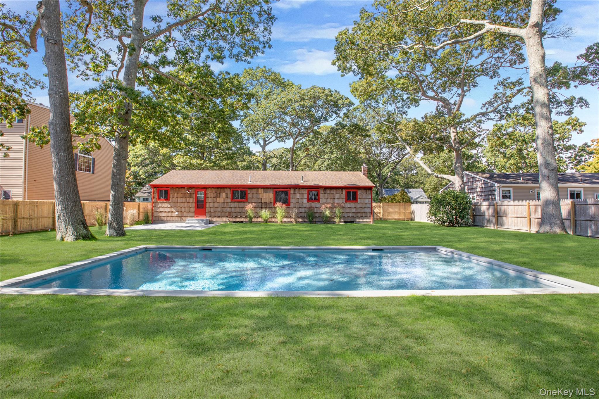 91 Circuit Road Bellport, NY 11713 - Photo 12 of 12