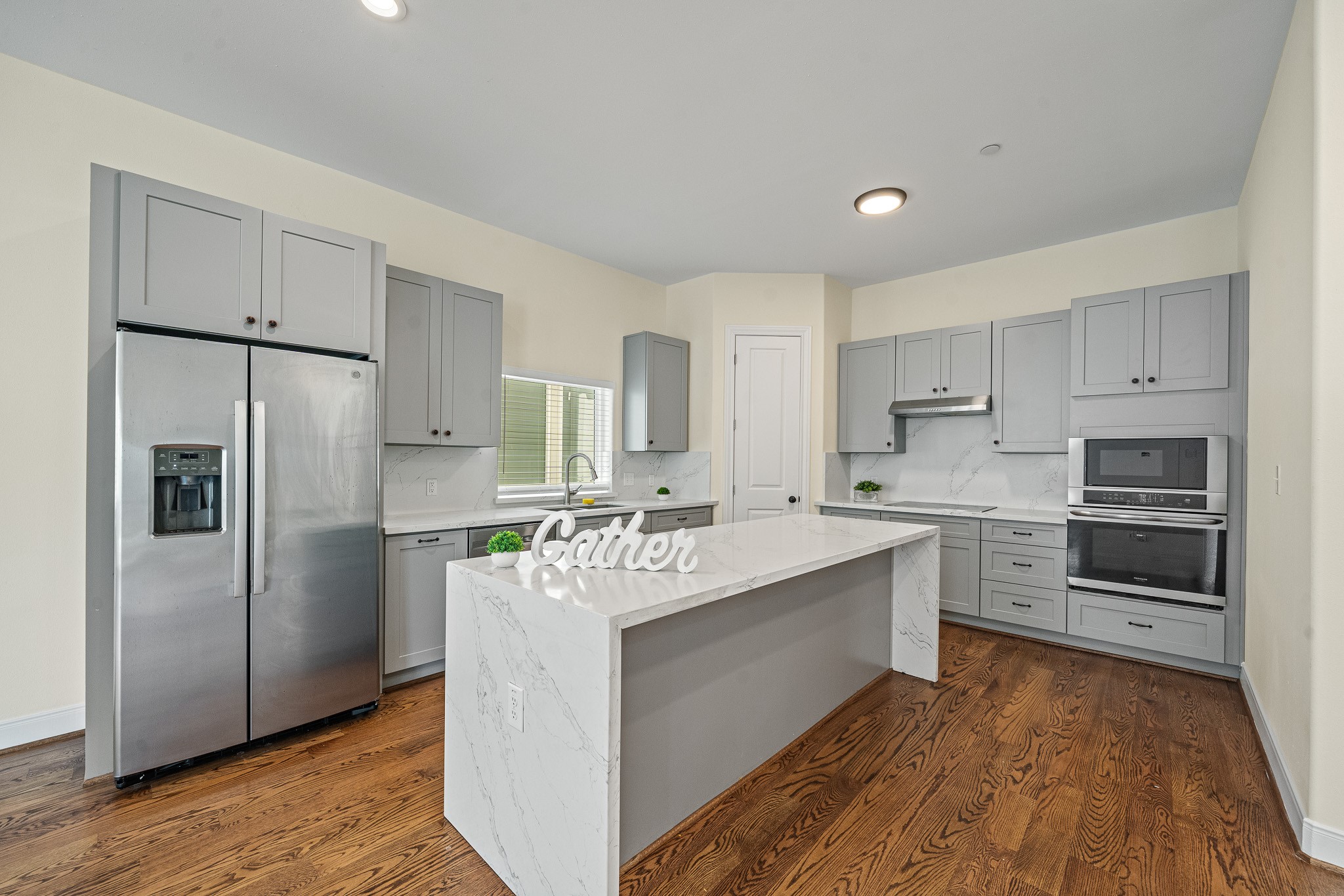 2218 Converse Street, Unit C Houston, TX 77006 - Photo 7 of 40
