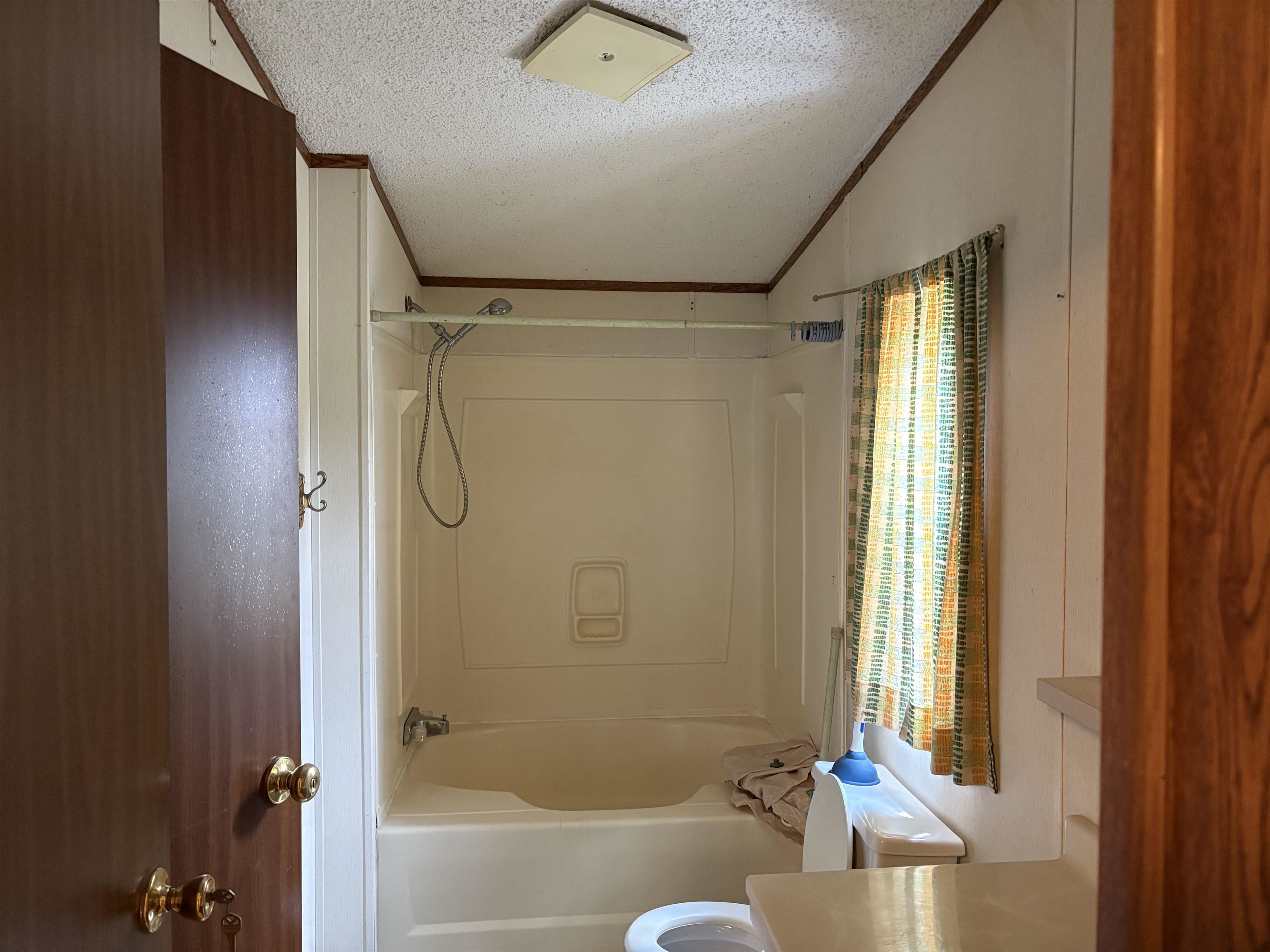 10505 South Hemlock Road Brant, MI 48614 - Photo 13 of 21 50183243-31024af8-f963-48f7-8eae-084690436acf.JPG