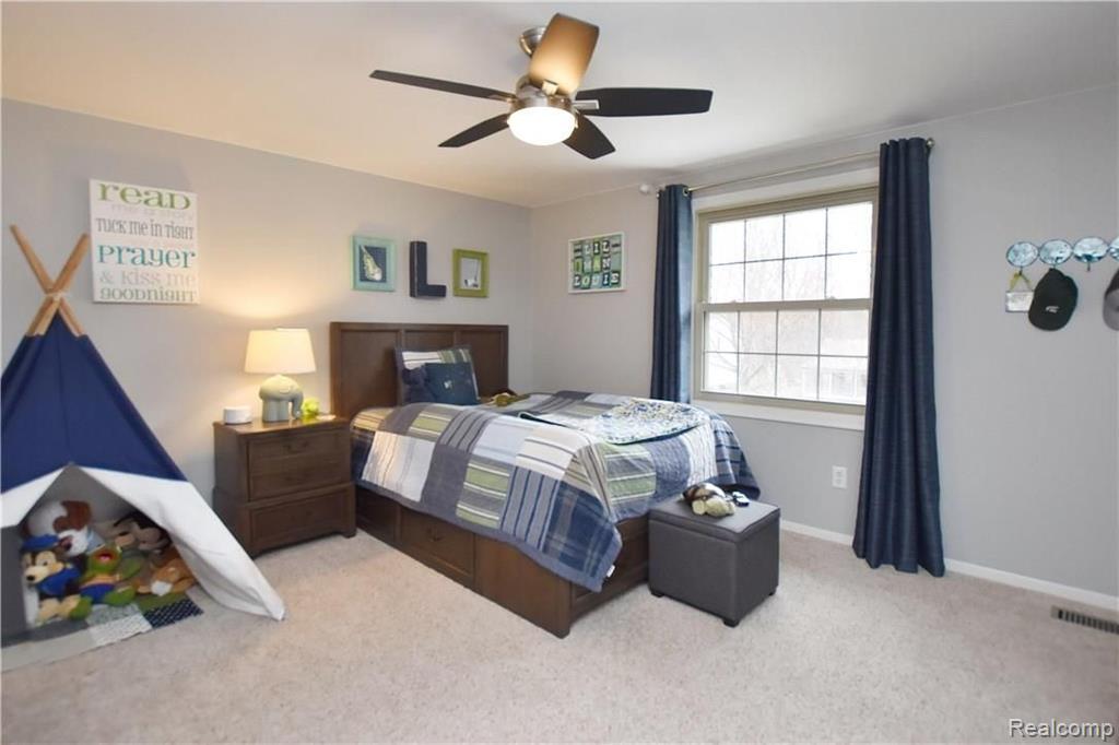 1645 North Kilburn Road Rochester Hills, MI 48306 - Photo 18 of 24