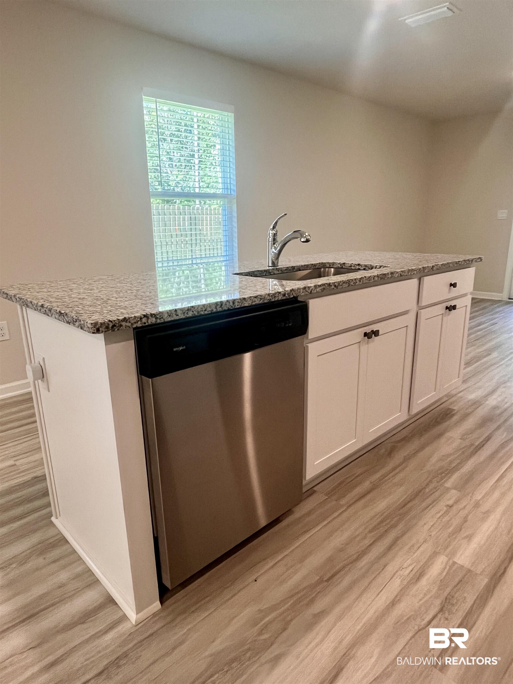8891 Summer Bay Lane Foley, AL 36535 - Photo 20 of 54 Kitchen