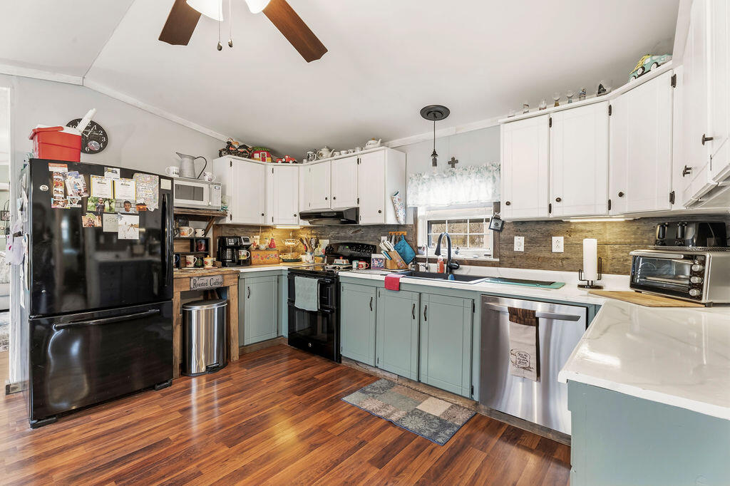 12 Merryman Road Glenburn, ME 04401 - Photo 18 of 36 kitchen