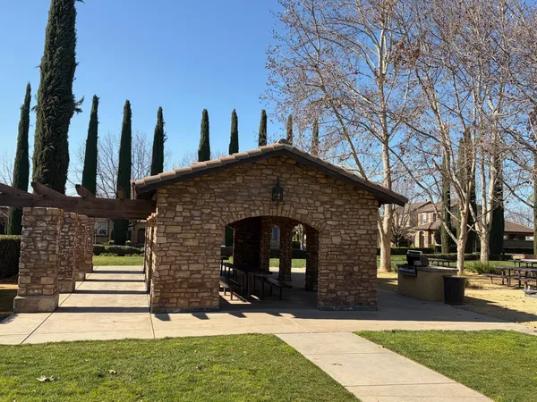 $450,000 | 1521 North Encoure Way, Clovis, CA 93619