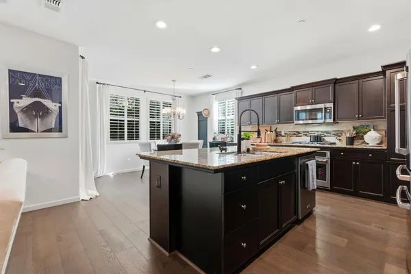$450,000 | 1521 North Encoure Way, Clovis, CA 93619