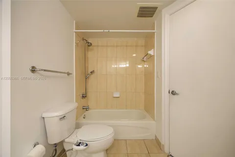 $580,000 | 1750 North Bayshore Drive, Unit 3801, Miami, FL 33132