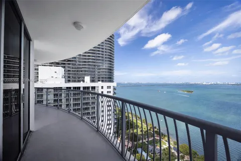 $580,000 | 1750 North Bayshore Drive, Unit 3801, Miami, FL 33132