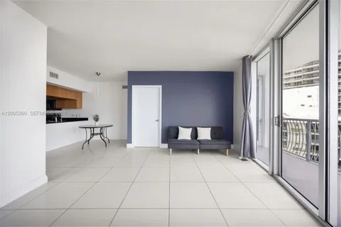 $580,000 | 1750 North Bayshore Drive, Unit 3801, Miami, FL 33132