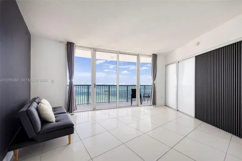 $580,000 | 1750 North Bayshore Drive, Unit 3801, Miami, FL 33132
