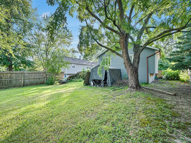 $215,000 | 931 North Fairfield Road, Round Lake Beach, IL 60073