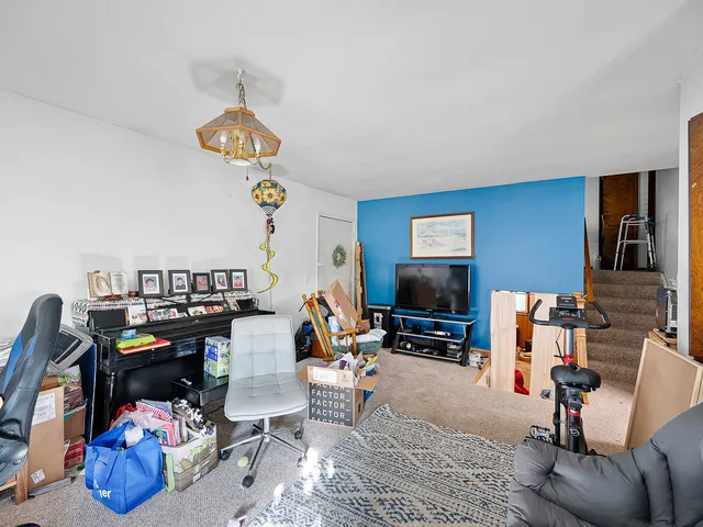 $215,000 | 931 North Fairfield Road, Round Lake Beach, IL 60073