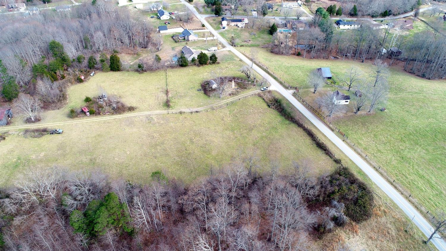 146 Opossum Run Road Irvine, KY 40336 - Photo 44 of 64 First entrance off Opossum Run Rd side!