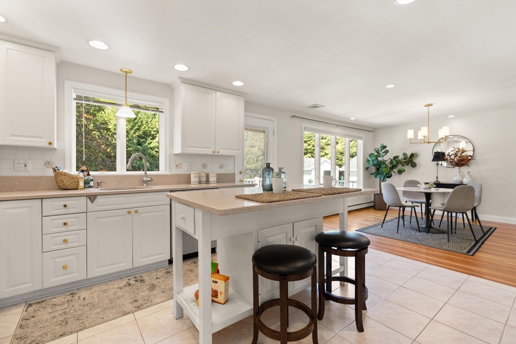 29 Lawndale Road Stoneham, MA 02180 - Photo 15 of 40