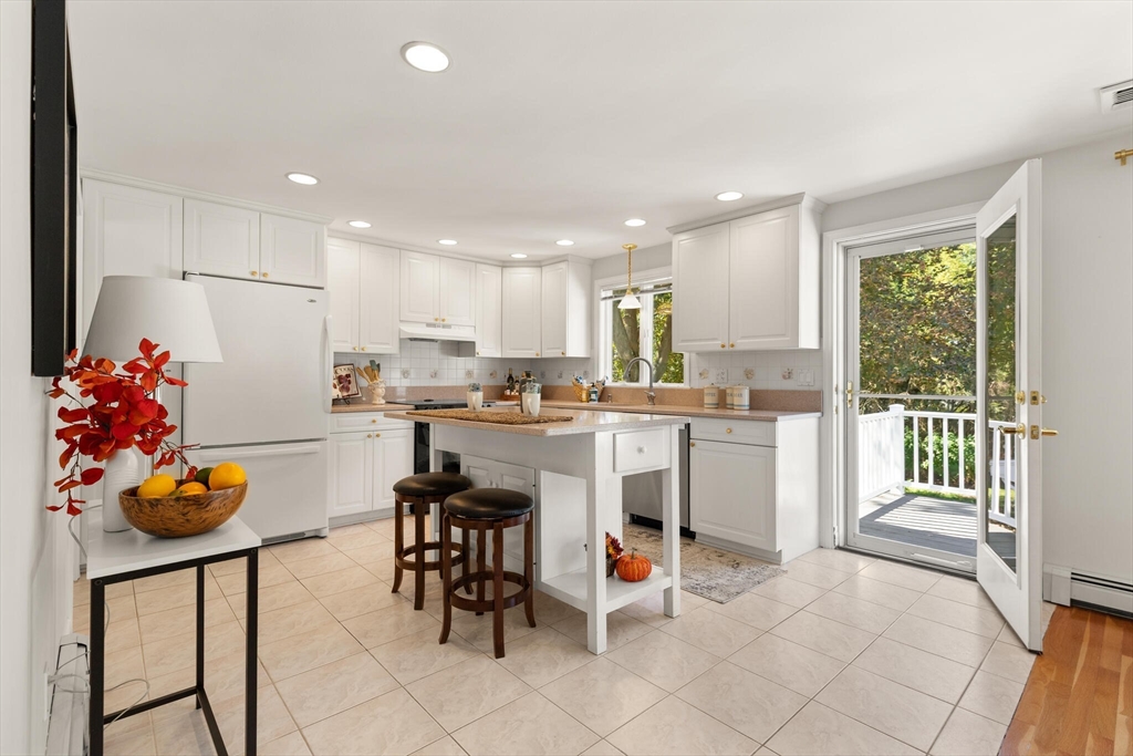 29 Lawndale Road Stoneham, MA 02180 - Photo 18 of 40