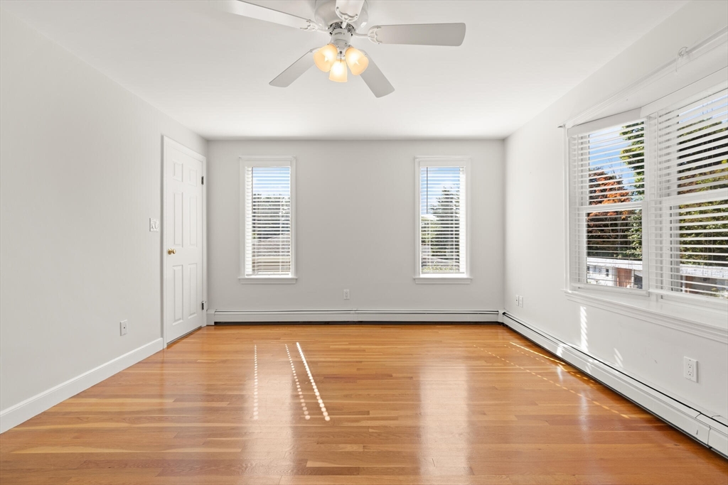 29 Lawndale Road Stoneham, MA 02180 - Photo 23 of 40