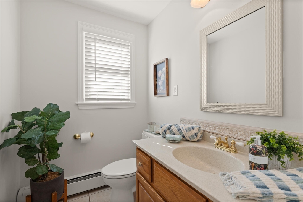 29 Lawndale Road Stoneham, MA 02180 - Photo 26 of 40