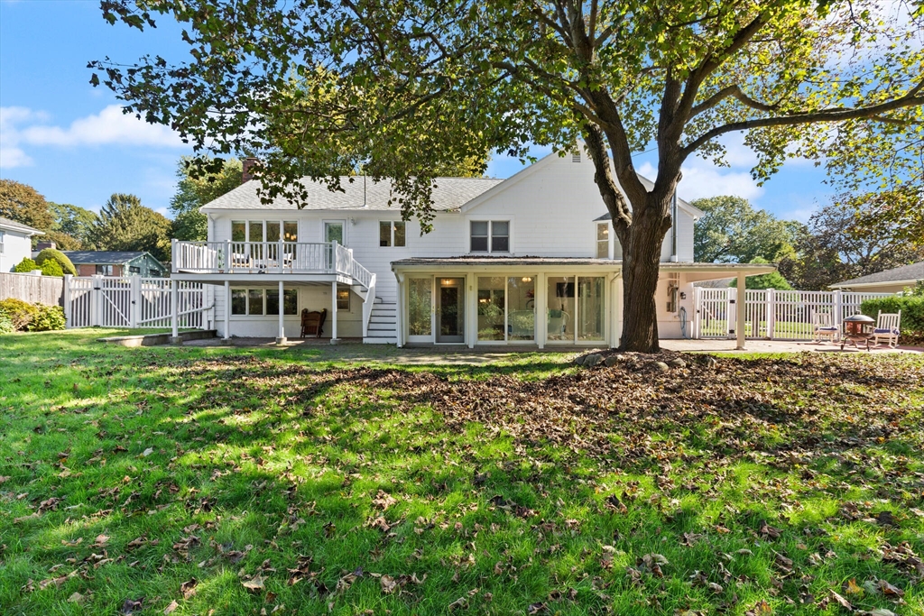 29 Lawndale Road Stoneham, MA 02180 - Photo 38 of 40