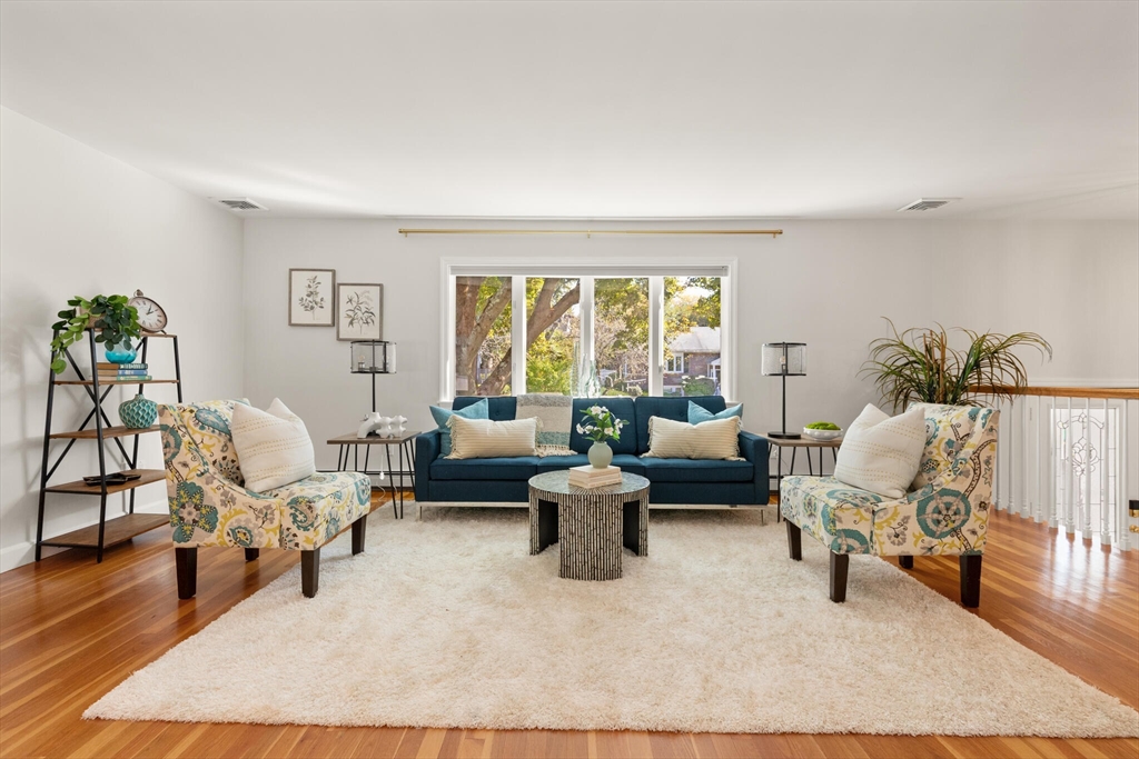 29 Lawndale Road Stoneham, MA 02180 - Photo 8 of 40