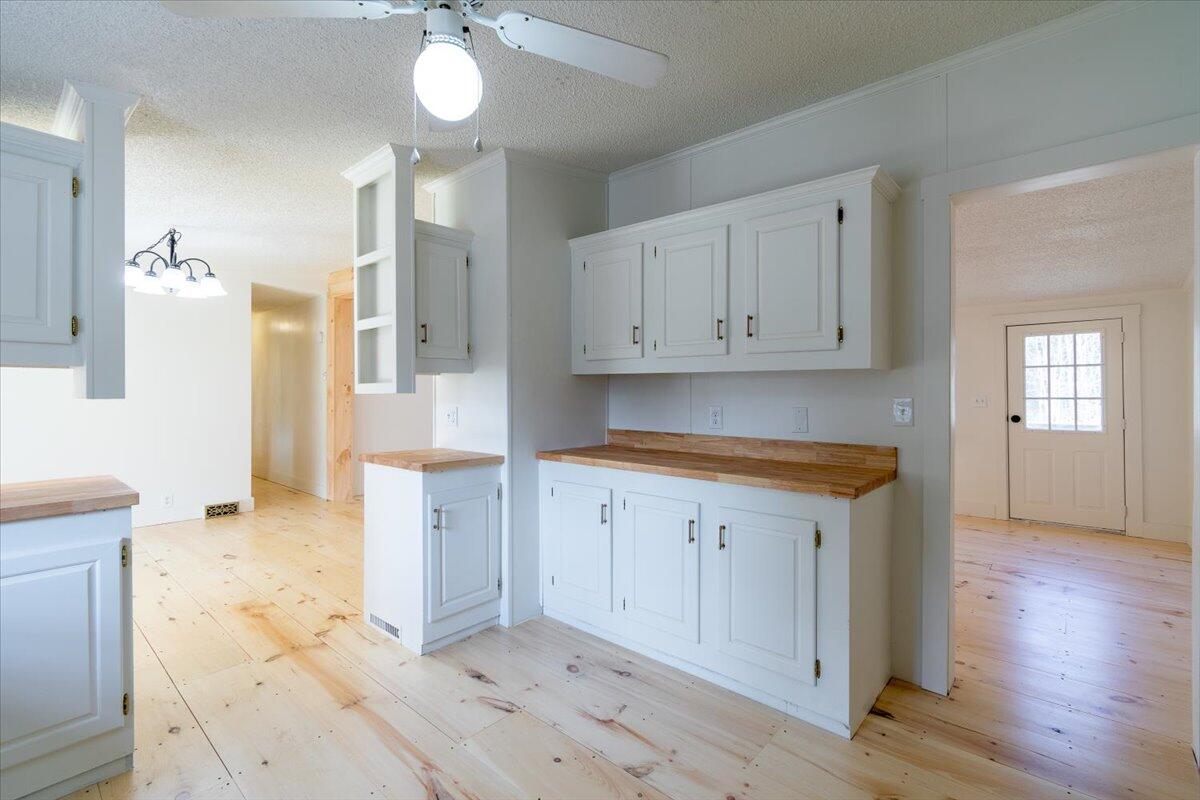 557 Bunker Hill Road Warren, ME 04864 - Photo 13 of 39 25-557 Bunker-24