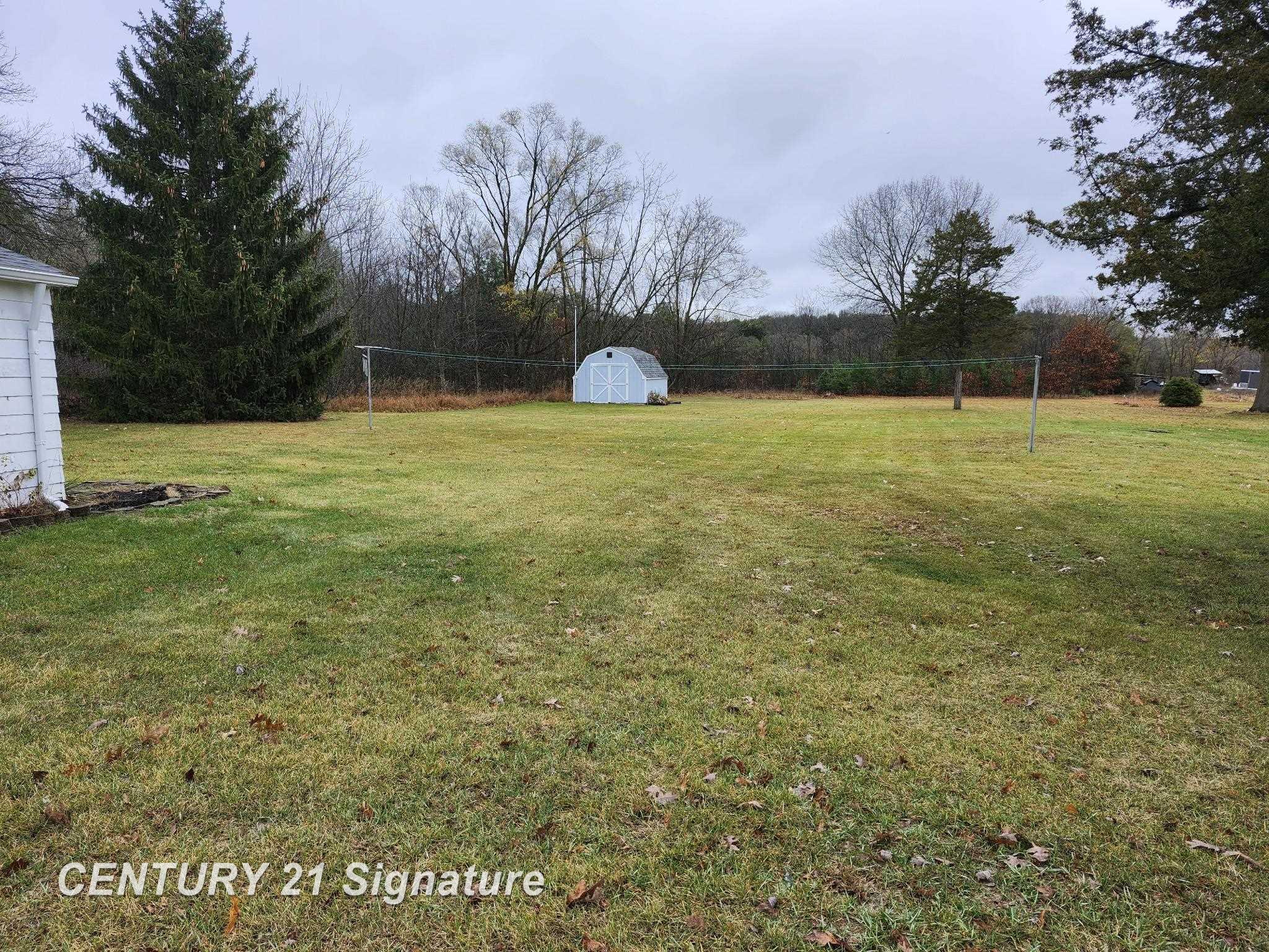 8444 North McKinley Road Flushing, MI 48433 - Photo 3 of 12