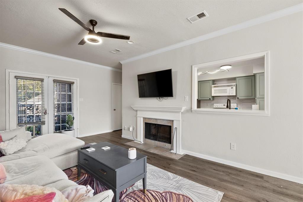 3550 Country Square Drive, Unit 111 Carrollton, TX 75006 - Photo 4 of 28