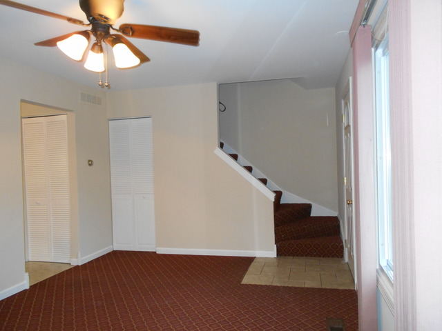 320 Hadleigh Road Bolingbrook, IL 60440 - Photo 9 of 25