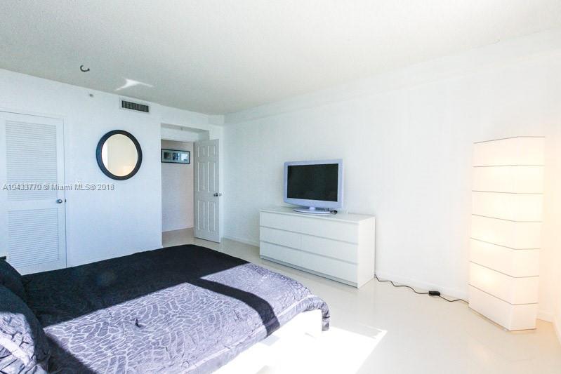 1500 Bay Road, Unit 820S Miami Beach, FL 33139 - Photo 13 of 26