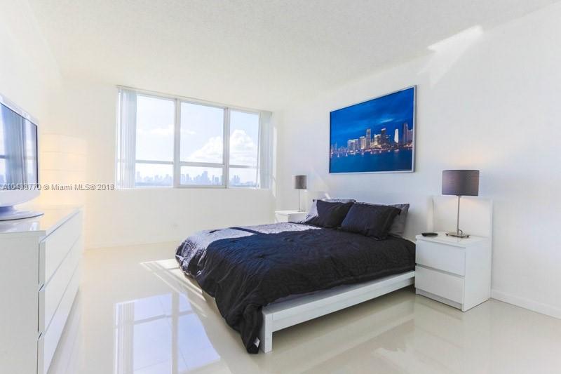 1500 Bay Road, Unit 820S Miami Beach, FL 33139 - Photo 17 of 26