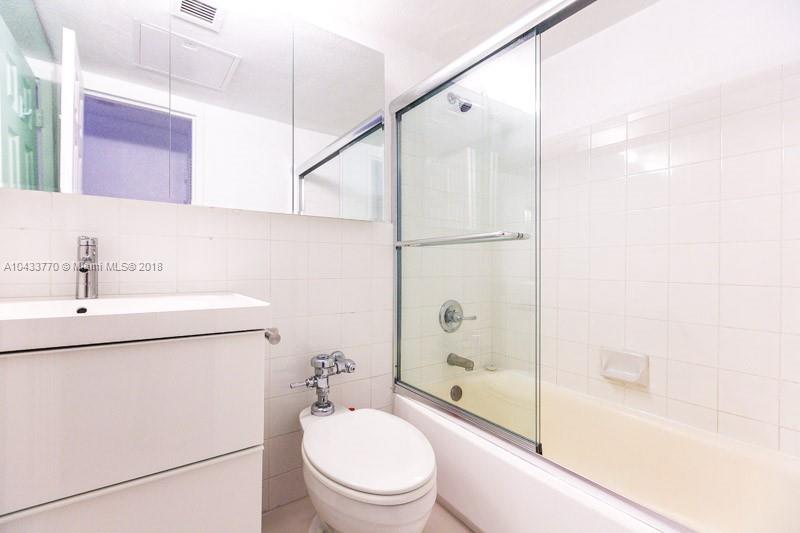 1500 Bay Road, Unit 820S Miami Beach, FL 33139 - Photo 20 of 26