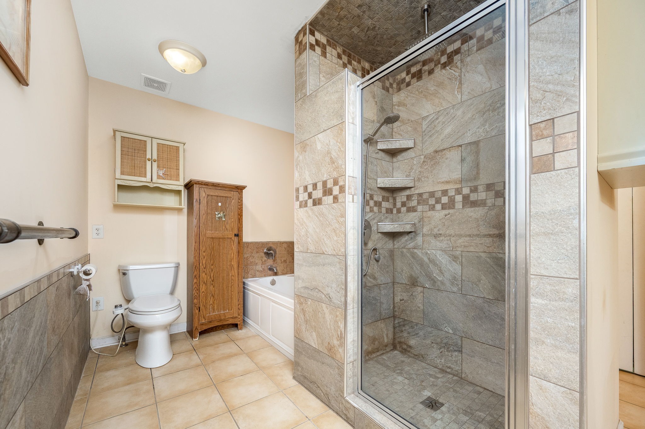 745 Union Ridge Road Wartrace, TN 37183 - Photo 35 of 76 a bathroom with a shower and a toilet