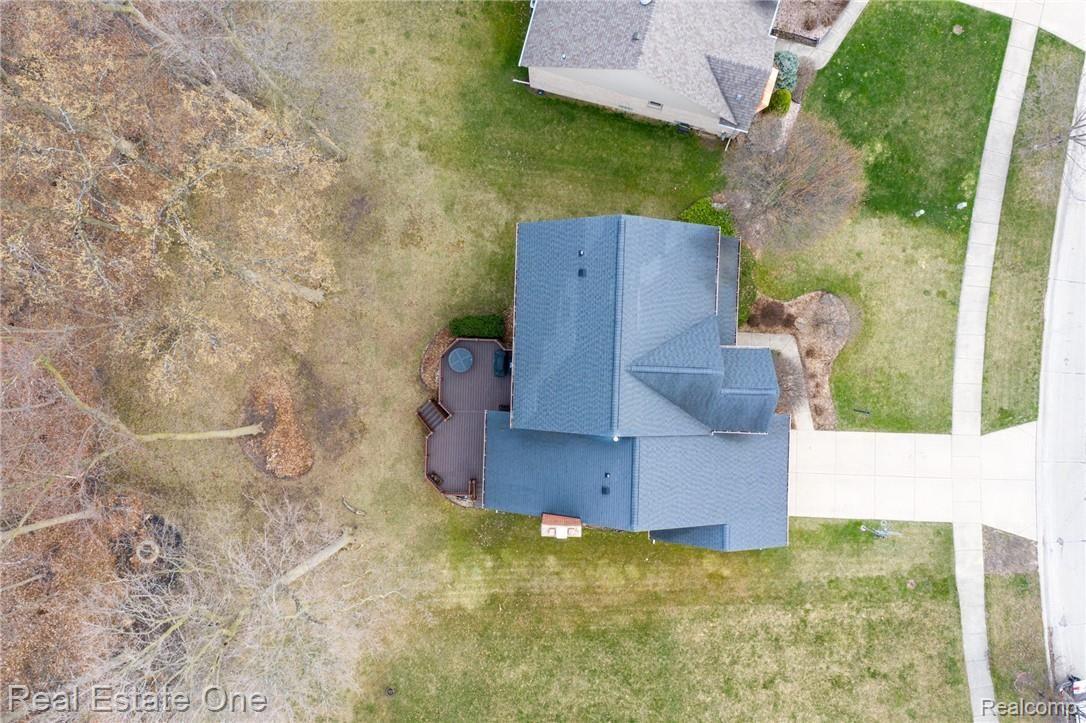 3547 Joshua Drive Rochester, MI 48307 - Photo 32 of 32 DJI_0199.jpg
