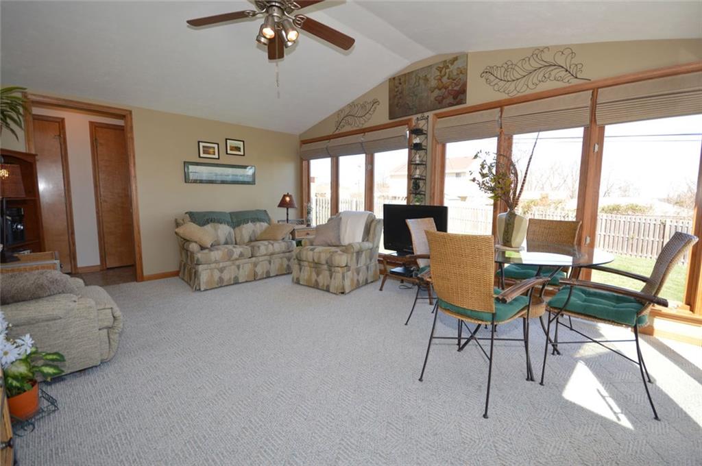 2056 Sunnydale Road Pittsburgh, PA 15243 - Photo 11 of 24