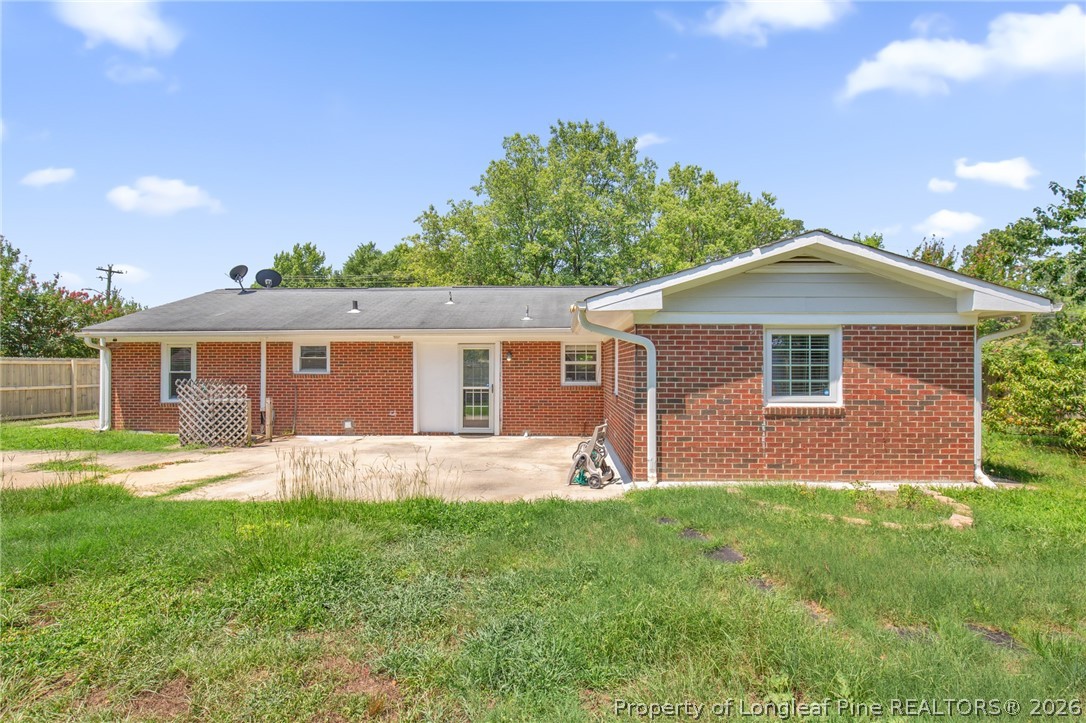 913 Montclair Road Fayetteville, NC 28314 - Photo 2 of 33