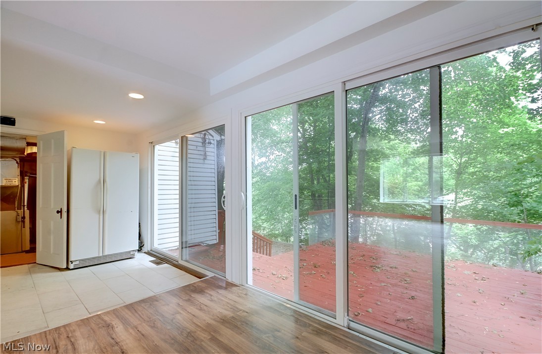2389 Overlook Road Cleveland, OH 44106 - Photo 8 of 33