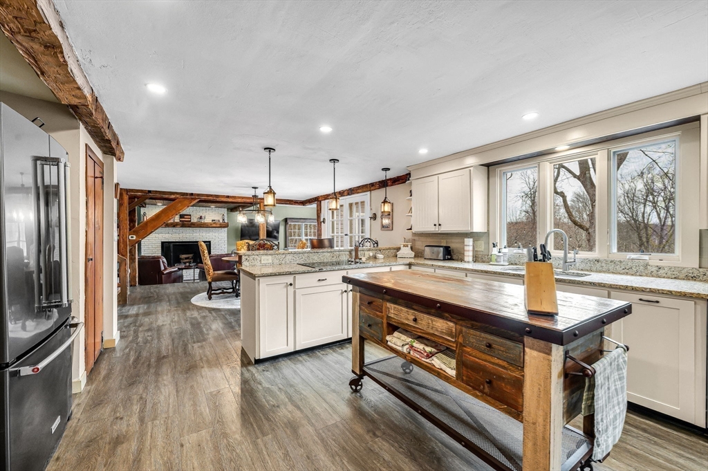 15 High Street Suffield, CT 06078 - Photo 12 of 40