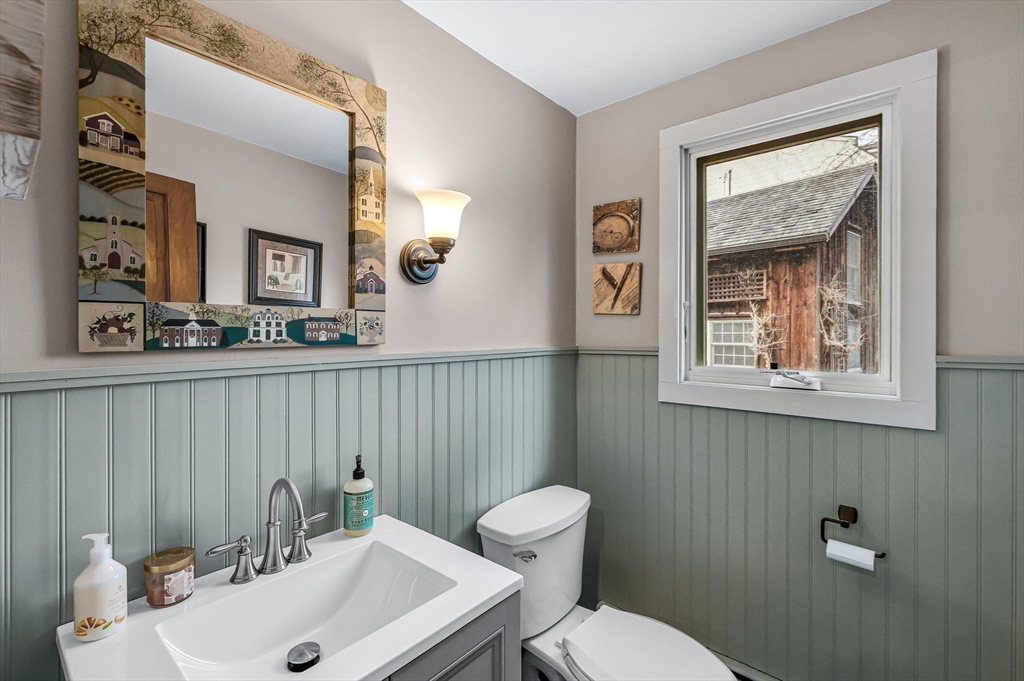 15 High Street Suffield, CT 06078 - Photo 19 of 40