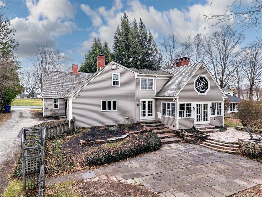 15 High Street Suffield, CT 06078 - Photo 2 of 40