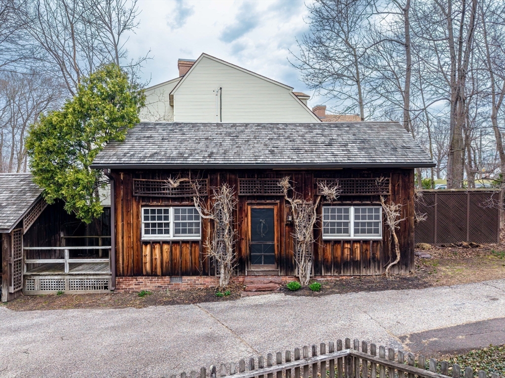 15 High Street Suffield, CT 06078 - Photo 6 of 40