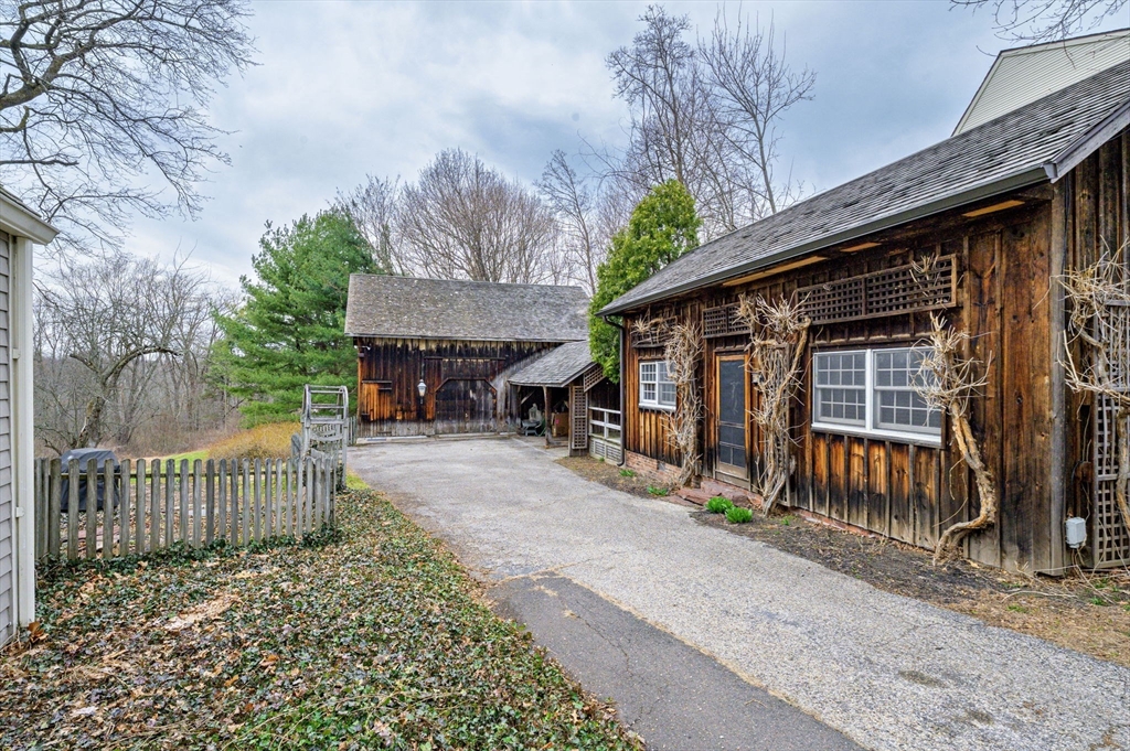 15 High Street Suffield, CT 06078 - Photo 8 of 40