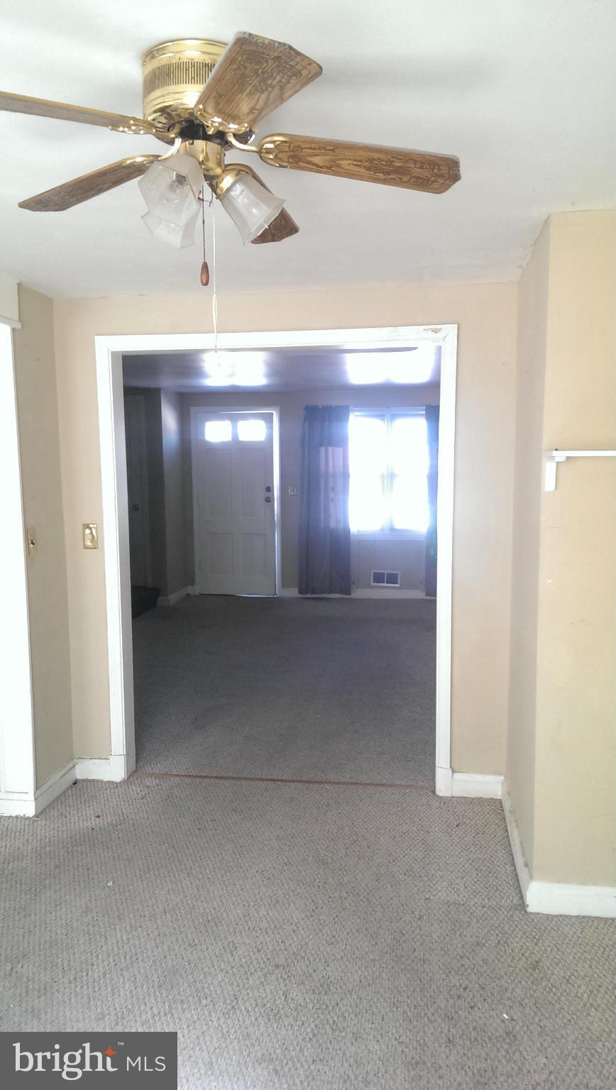 1956 Eastfield Road Baltimore, MD 21222 - Photo 3 of 23 Dining Room