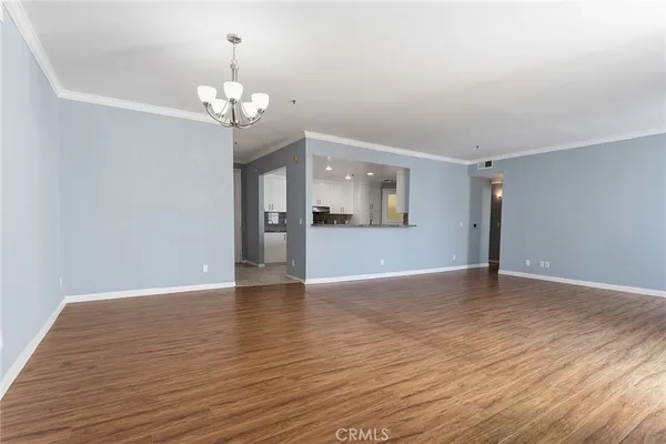 $3,500 | 5350 White Oak Avenue, Unit 413, Encino, CA 91316