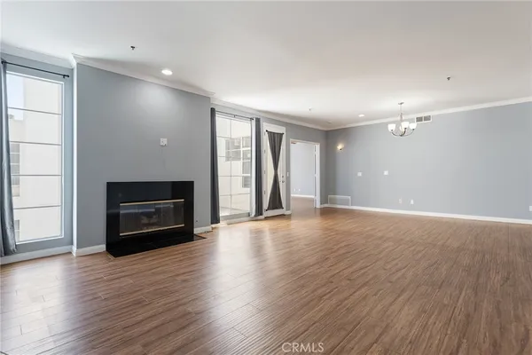 $3,500 | 5350 White Oak Avenue, Unit 413, Encino, CA 91316
