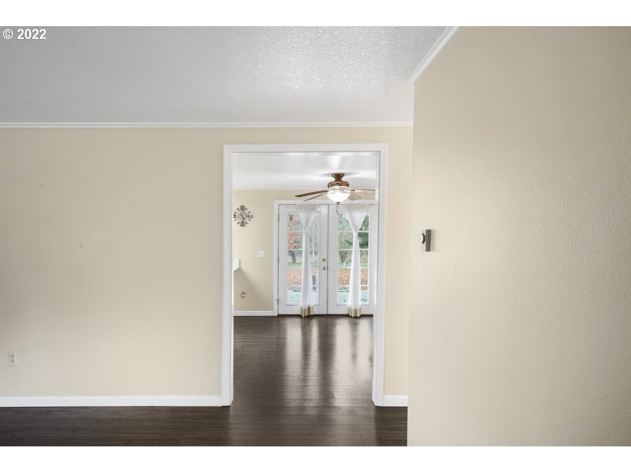90463 Alvadore Road Junction City, OR 97448 - Photo 4 of 30 Gallery Image 4