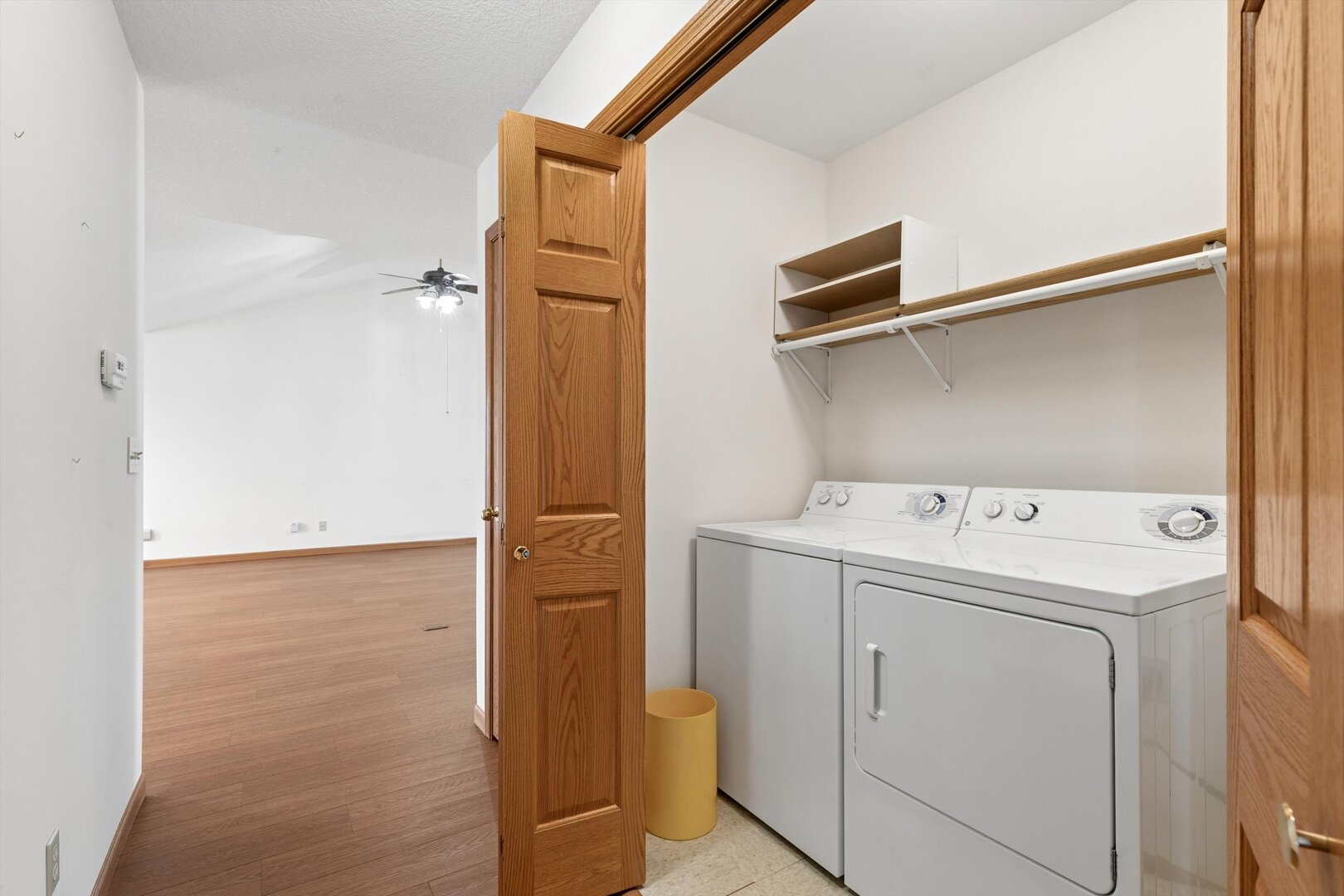 118 5th Street, Unit 2 Fulton, IL 61252 - Photo 21 of 54 a utility room with dryer and washer